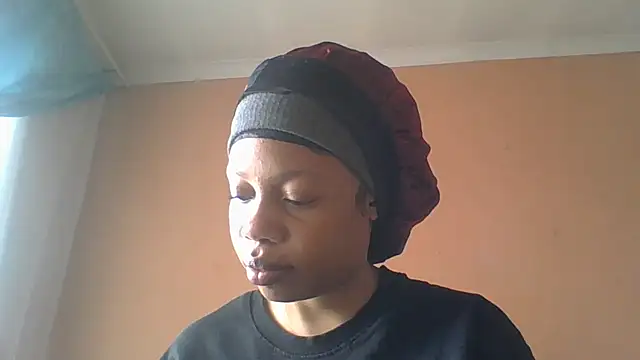 Snapshot of NAUGHTYSHALOTXX chatting on 05-25-26, 10:10 NAUGHTYSHALOTXX online show from 05-25-26, 10:10