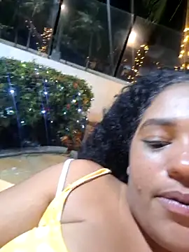 Annie-Wolf online show from 11-19-25, 04:23