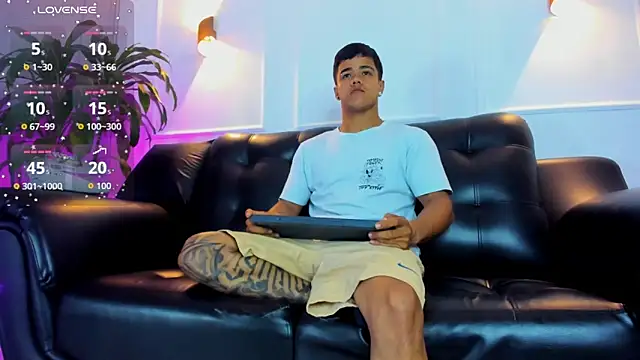 Rob saenz  online show from 11-04-25, 11:31