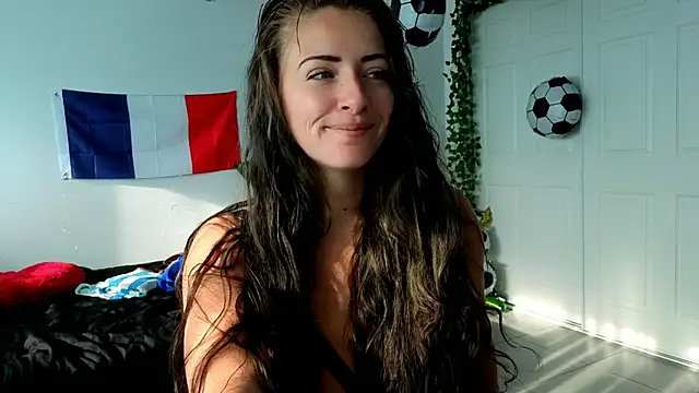 Sapphir3xoxo online show from 07-05-26, 12:23