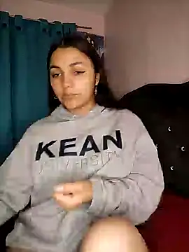 Snapshot of Nahiara_velez chatting on 02-12-25, 11:51 Nahiara velez online show from 02-12-25, 11:51