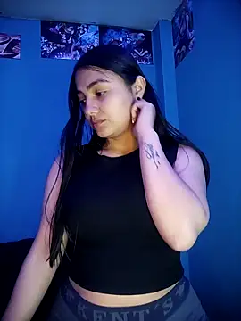 Snapshot of Nahiara_velez chatting on 10-22-25, 03:18 Nahiara velez online show from 10-22-25, 03:18