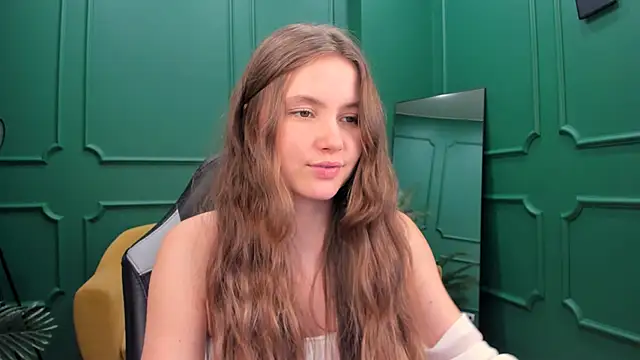 Snapshot of MaryannSoftt chatting on 01-11-25, 06:23 MaryannSoftt online show from 01-11-25, 06:23