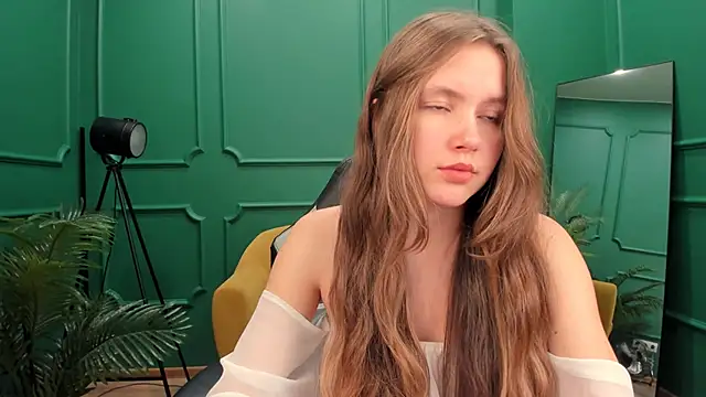 Snapshot of MaryannSoftt chatting on 01-12-25, 06:38 MaryannSoftt online show from 01-12-25, 06:38