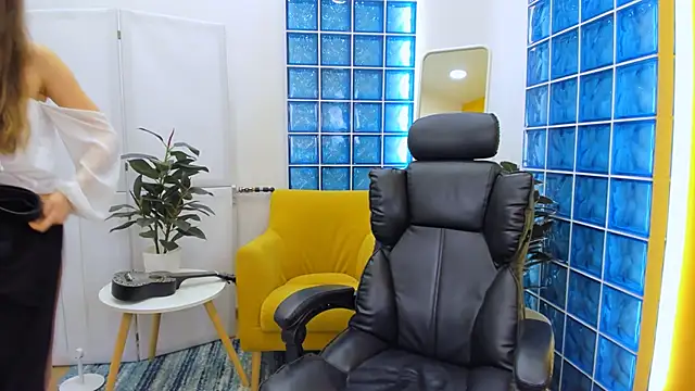 Snapshot of MaryannSoftt chatting on 01-31-25, 04:38 MaryannSoftt online show from 01-31-25, 04:38