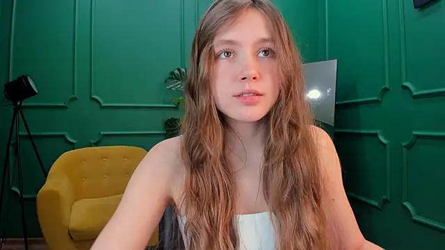 Snapshot of MaryannSoftt chatting on 02-13-25, 06:27 MaryannSoftt online show from 02-13-25, 06:27