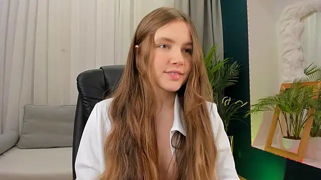 Snapshot of MaryannSoftt chatting on 02-14-25, 03:26 MaryannSoftt online show from 02-14-25, 03:26