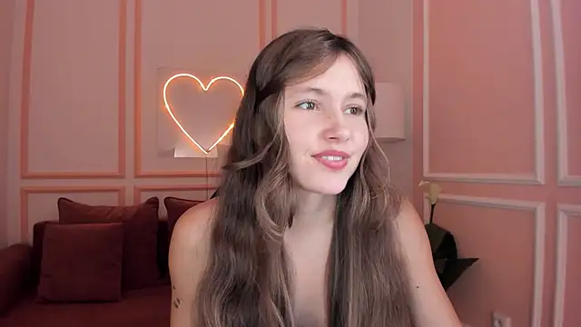 Snapshot of MaryannSoftt chatting on 09-19-25, 04:29 MaryannSoftt online show from 09-19-25, 04:29