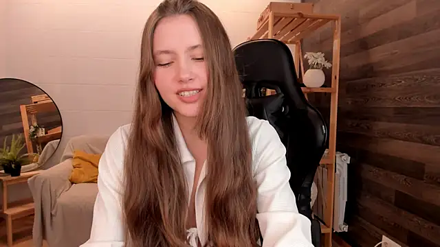 Snapshot of MaryannSoftt chatting on 10-09-25, 03:32 MaryannSoftt online show from 10-09-25, 03:32