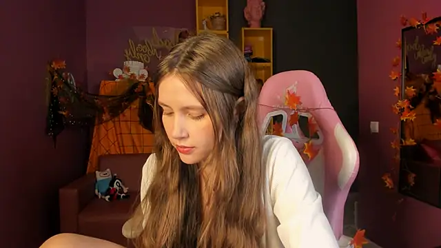 Snapshot of MaryannSoftt chatting on 10-15-25, 03:56 MaryannSoftt online show from 10-15-25, 03:56