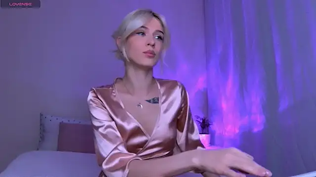 Snapshot of StacyWorry chatting on 01-29-25, 09:33 StacyWorry online show from 01-29-25, 09:33