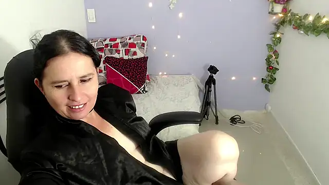 victoria jones online show from 02-06-25, 12:16