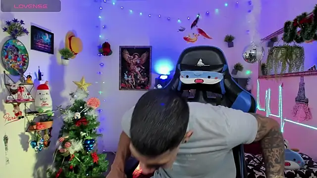 Damian latinxxx online show from 11-30-25, 03:10