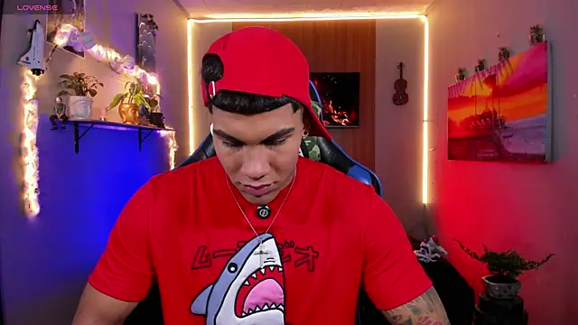Snapshot of Damian_latinxxx chatting on 07-25-26, 09:07 Damian latinxxx online show from 07-25-26, 09:07