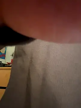 Snapshot of JohnnyDeep187 chatting on 11-18-25, 10:20 JohnnyDeep187 online show from 11-18-25, 10:20