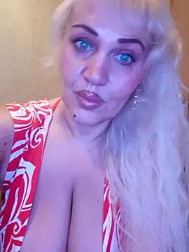 IsabellaBoni online show from 12-19-24, 06:12