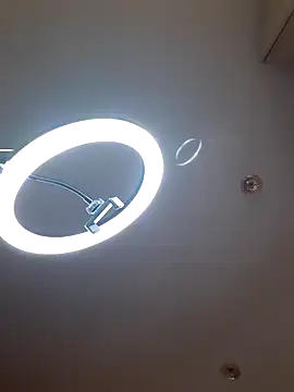 IsabellaBoni online show from 12-20-24, 09:11