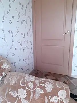 IsabellaBoni online show from 10-27-25, 06:17