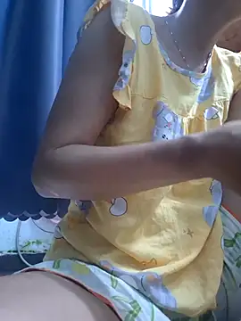 Baby-sexytits18 online show from 09-21-25, 11:28