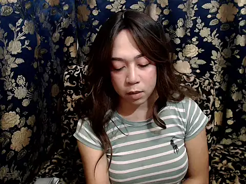urprincessnicolexxx online show from 05-22-26, 08:32