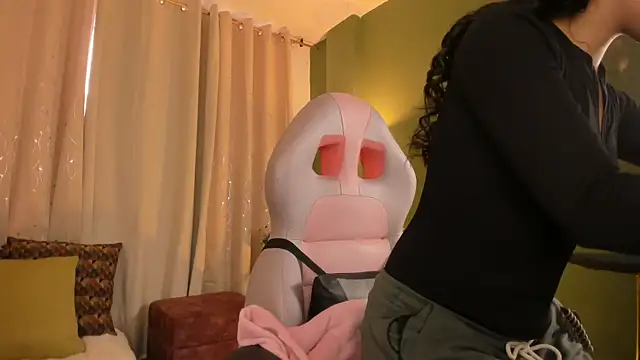 Zara dulce online show from 01-17-26, 12:54