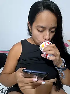 MarianaByanchi online show from 12-28-24, 02:01