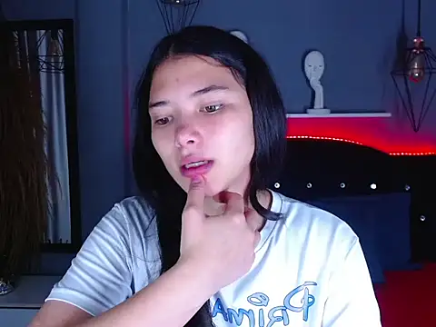 Snapshot of valery_sweetie chatting on 11-20-25, 12:38 valery sweetie online show from 11-20-25, 12:38