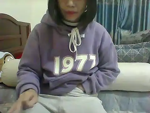 Snapshot of Dumani99 chatting on 03-07-25, 10:45 Dumani99 online show from 03-07-25, 10:45