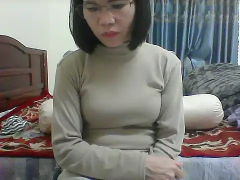 Snapshot of Dumani99 chatting on 03-11-25, 12:28 Dumani99 online show from 03-11-25, 12:28