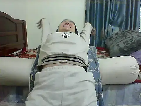 Snapshot of Dumani99 chatting on 03-17-25, 02:19 Dumani99 online show from 03-17-25, 02:19