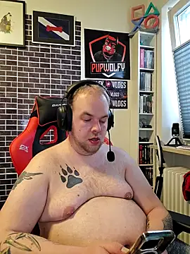 Snapshot of PupW0lfy chatting on 01-30-25, 03:29 PupW0lfy online show from 01-30-25, 03:29