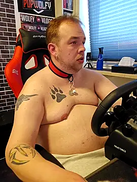 Snapshot of PupW0lfy chatting on 03-19-25, 05:06 PupW0lfy online show from 03-19-25, 05:06
