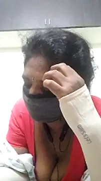 Snapshot of Tamil--Rani chatting on 12-17-24, 04:00 Tamil--Rani online show from 12-17-24, 04:00