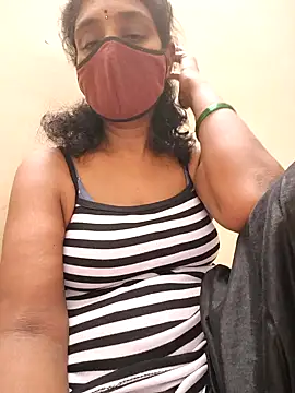 Snapshot of Tamil--Rani chatting on 02-23-25, 04:35 Tamil--Rani online show from 02-23-25, 04:35