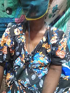 Snapshot of Tamil--Rani chatting on 09-09-25, 12:15 Tamil--Rani online show from 09-09-25, 12:15