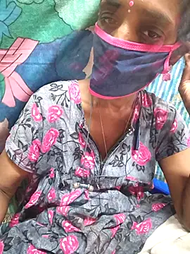 Snapshot of Tamil--Rani chatting on 10-01-25, 05:13 Tamil--Rani online show from 10-01-25, 05:13