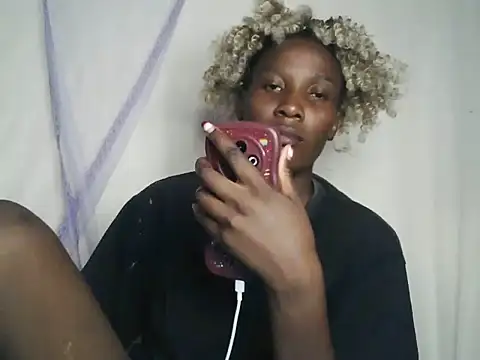 juiccypussy online show from 05-27-26, 03:42