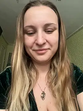 Snapshot of OlgaBuzzz chatting on 12-19-24, 05:07 OlgaBuzzz online show from 12-19-24, 05:07