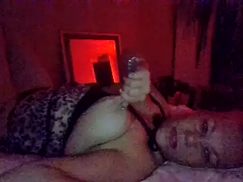 Snapshot of BadGal4480 chatting on 12-10-24, 07:05 BadGal4480 online show from 12-10-24, 07:05