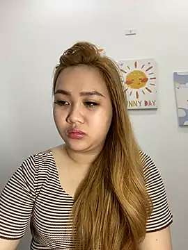 Snapshot of Odette68 chatting on 02-14-26, 03:14 Odette68 online show from 02-14-26, 03:14