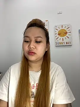 Snapshot of Odette68 chatting on 03-08-26, 06:28 Odette68 online show from 03-08-26, 06:28