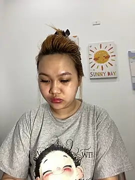 Snapshot of Odette68 chatting on 03-13-26, 02:07 Odette68 online show from 03-13-26, 02:07