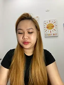 Snapshot of Odette68 chatting on 03-13-26, 11:55 Odette68 online show from 03-13-26, 11:55