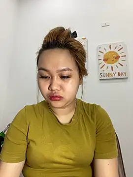 Snapshot of Odette68 chatting on 03-16-26, 12:06 Odette68 online show from 03-16-26, 12:06