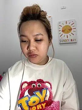 Snapshot of Odette68 chatting on 03-25-26, 03:01 Odette68 online show from 03-25-26, 03:01