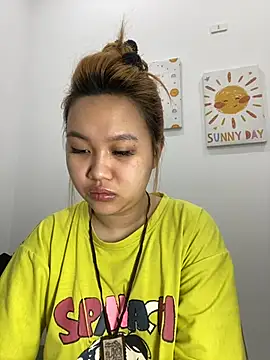 Snapshot of Odette68 chatting on 03-28-26, 01:05 Odette68 online show from 03-28-26, 01:05