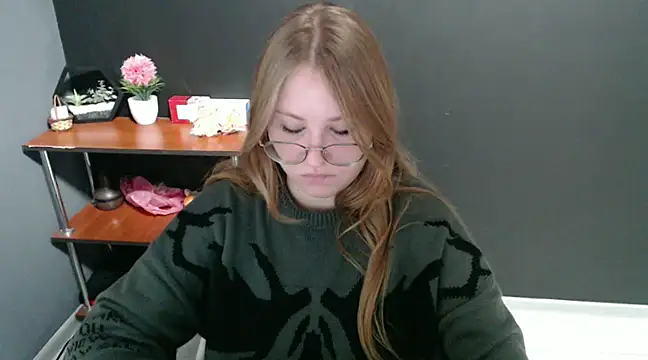 lady minx online show from 12-04-24, 12:25