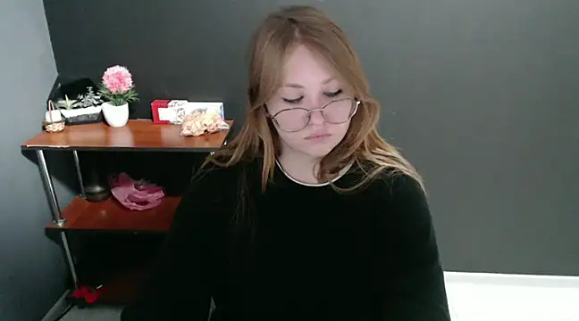 lady minx online show from 12-06-24, 11:11