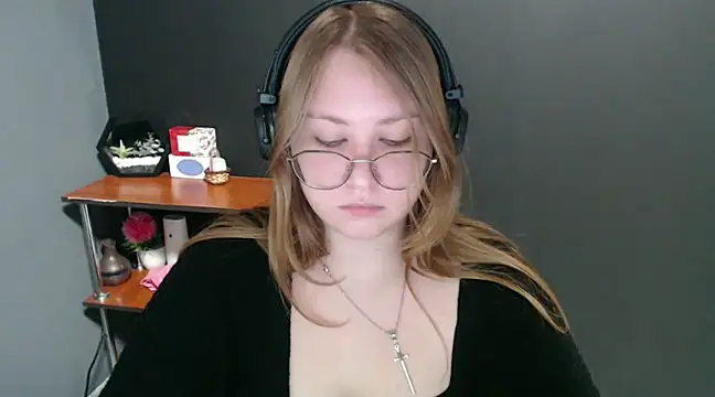 lady minx online show from 01-08-25, 11:54