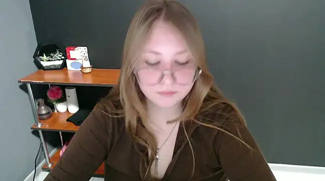 lady minx online show from 01-10-25, 10:39
